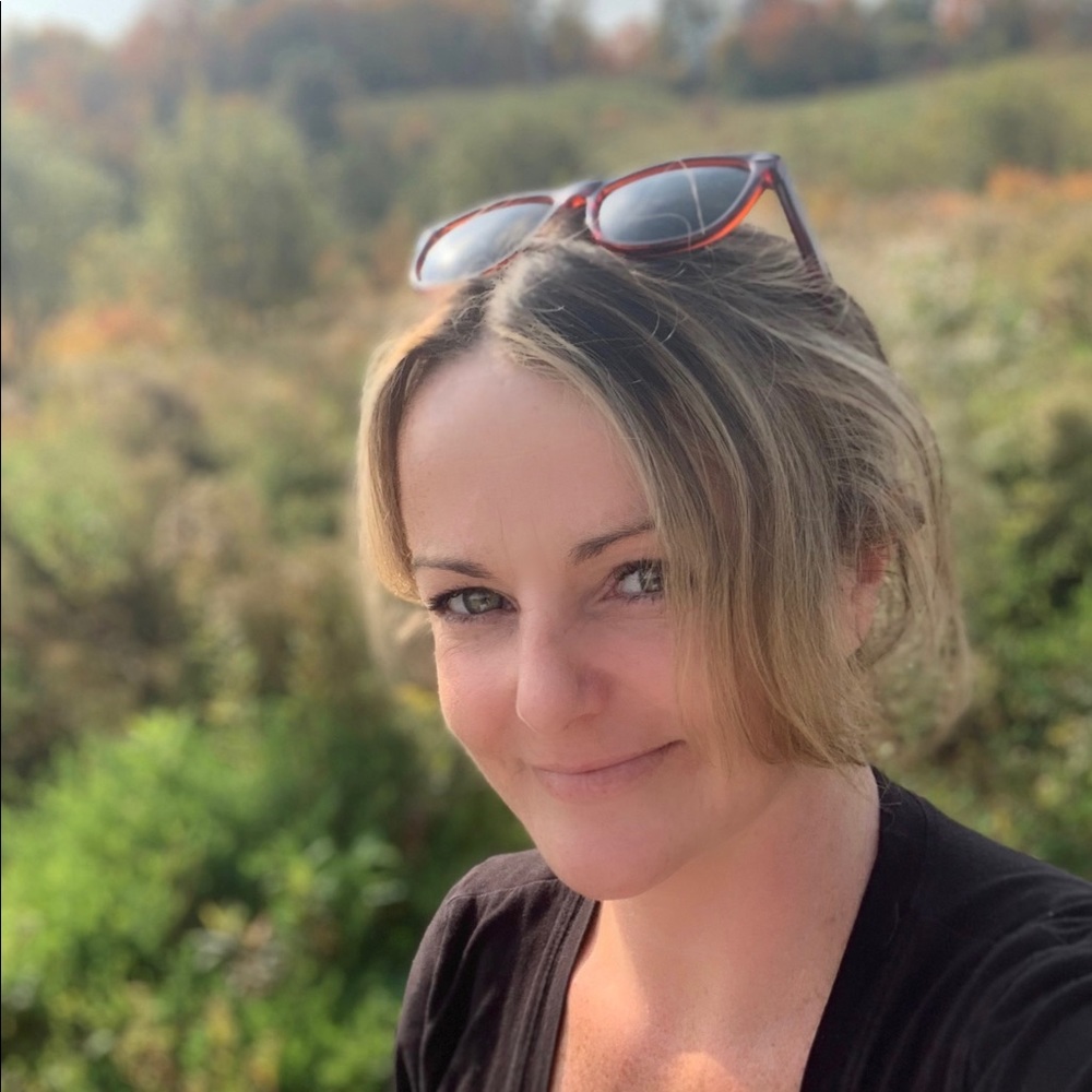 Meet your Posher, Laura